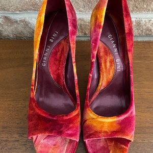 Gianni Bini Velvet Heels
